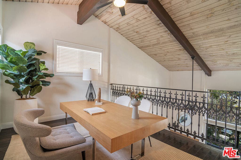 1925 S Beverly Glen Boulevard, #39, Los Angeles, CA 90025