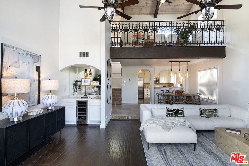1925 S Beverly Glen Boulevard, #39, Los Angeles, CA 90025