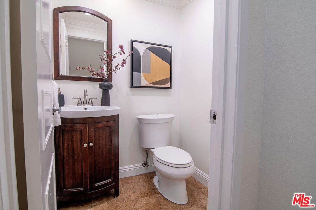 1925 S Beverly Glen Boulevard, #39, Los Angeles, CA 90025