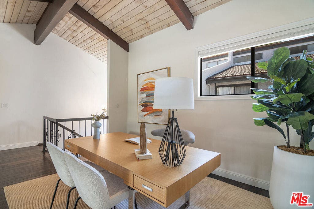 1925 S Beverly Glen Boulevard, #39, Los Angeles, CA 90025