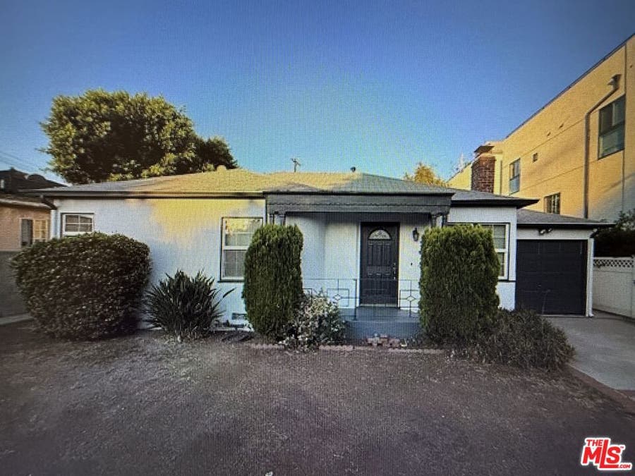 Property photo for 6348 Camellia Avenue, North Hollywood, CA