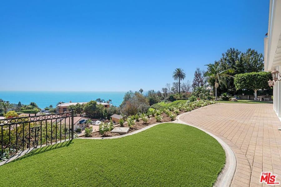 Property photo for 16910 W Sunset Boulevard, Pacific Palisades, CA