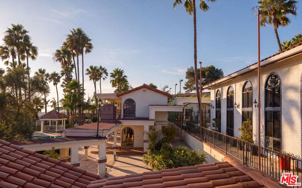 29057 Pacific Coast Highway Highway, Malibu, CA 90265 29057 Pacific Coast Highway Highway, Malibu, CA 90265