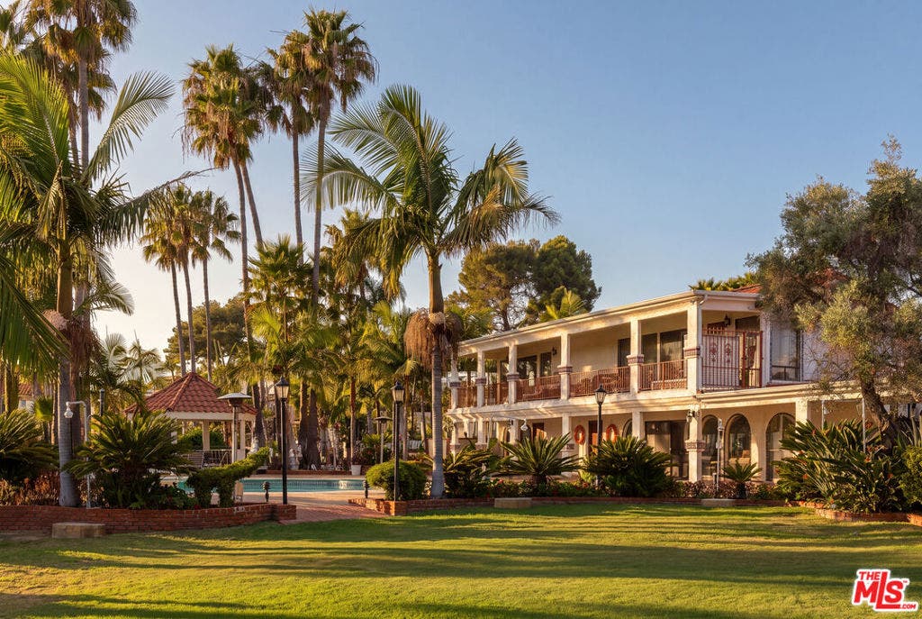 29057 Pacific Coast Highway Highway, Malibu, CA 90265 29057 Pacific Coast Highway Highway, Malibu, CA 90265