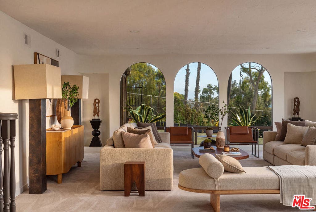 29057 Pacific Coast Highway Highway, Malibu, CA 90265 29057 Pacific Coast Highway Highway, Malibu, CA 90265