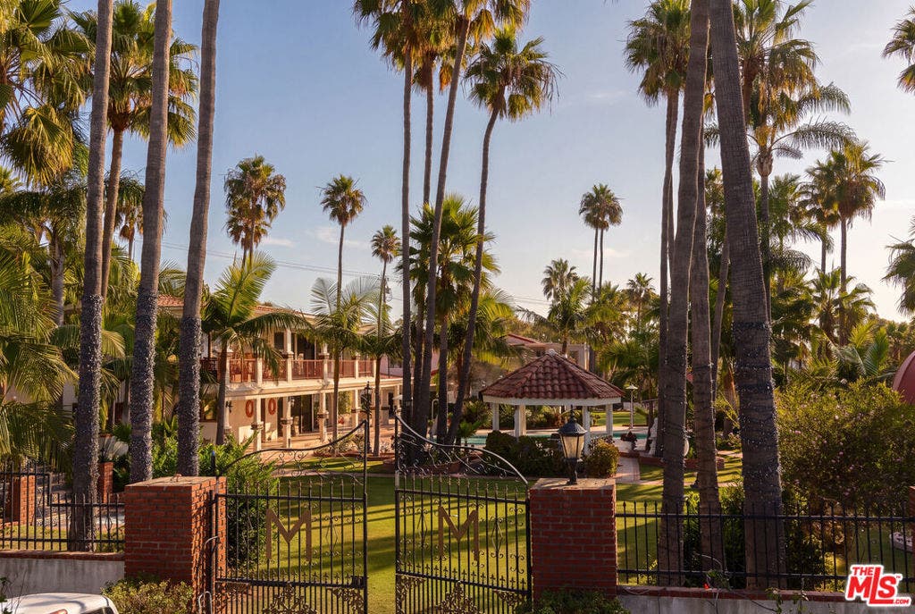 29057 Pacific Coast Highway Highway, Malibu, CA 90265 29057 Pacific Coast Highway Highway, Malibu, CA 90265