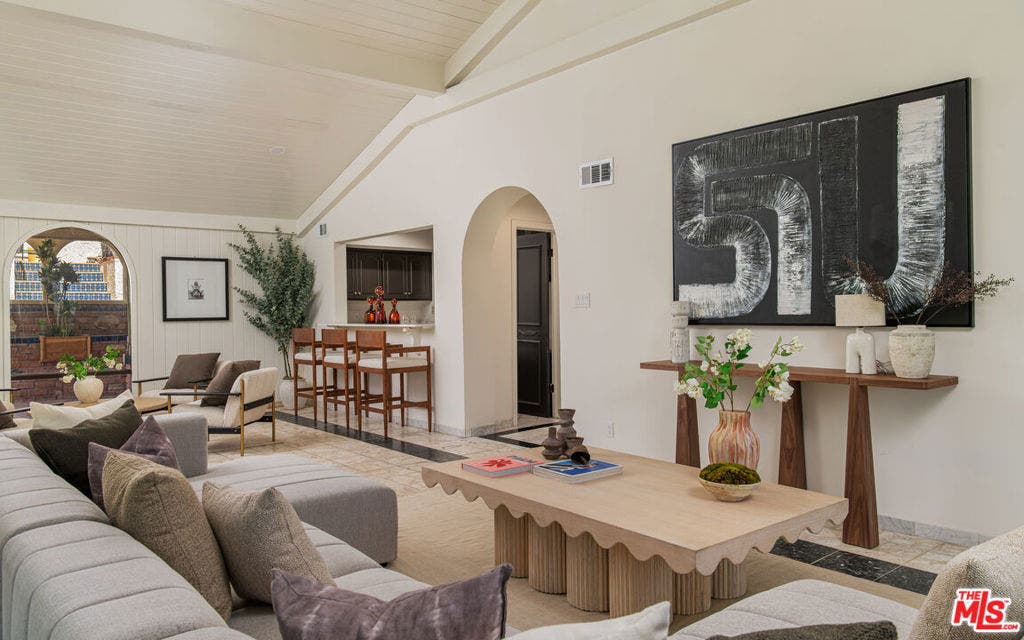 29057 Pacific Coast Highway Highway, Malibu, CA 90265 29057 Pacific Coast Highway Highway, Malibu, CA 90265