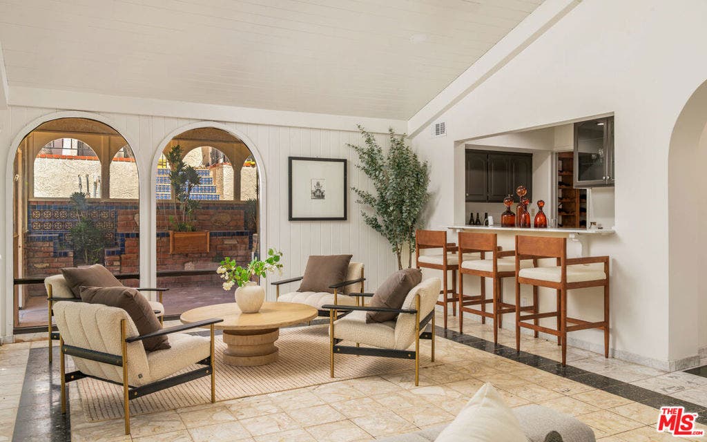 29057 Pacific Coast Highway Highway, Malibu, CA 90265 29057 Pacific Coast Highway Highway, Malibu, CA 90265