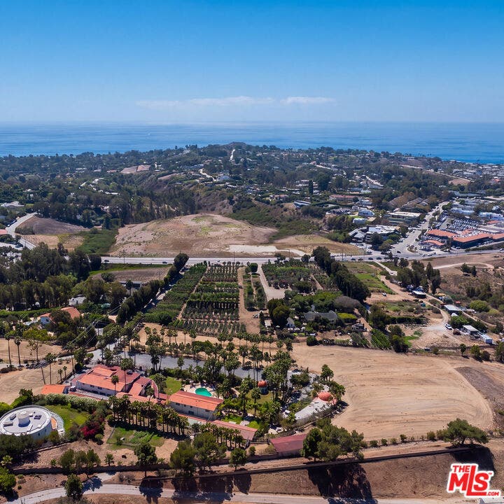 29081 Pacific Coast Highway, Malibu, CA 90265 29081 Pacific Coast Highway, Malibu, CA 90265
