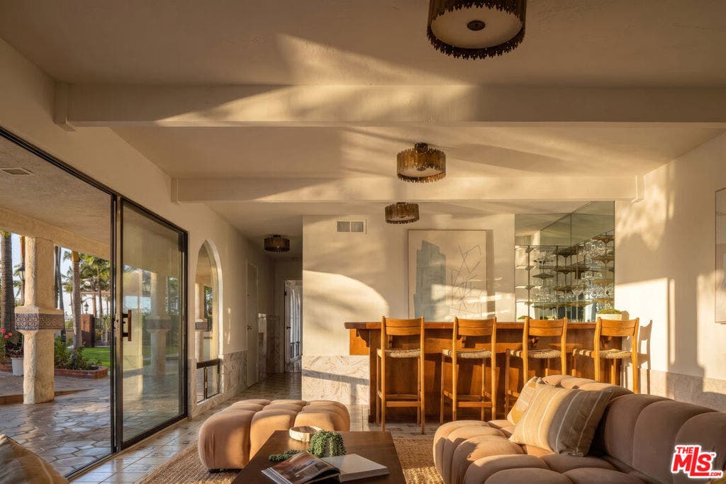 29081 Pacific Coast Highway, Malibu, CA 90265 29081 Pacific Coast Highway, Malibu, CA 90265