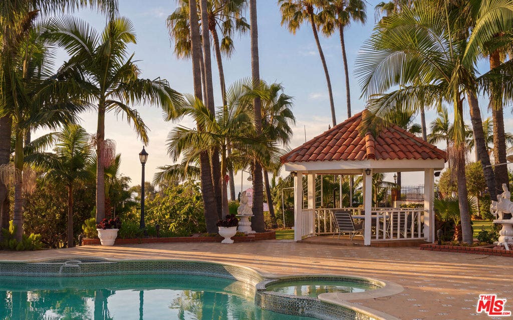 29081 Pacific Coast Highway, Malibu, CA 90265 29081 Pacific Coast Highway, Malibu, CA 90265