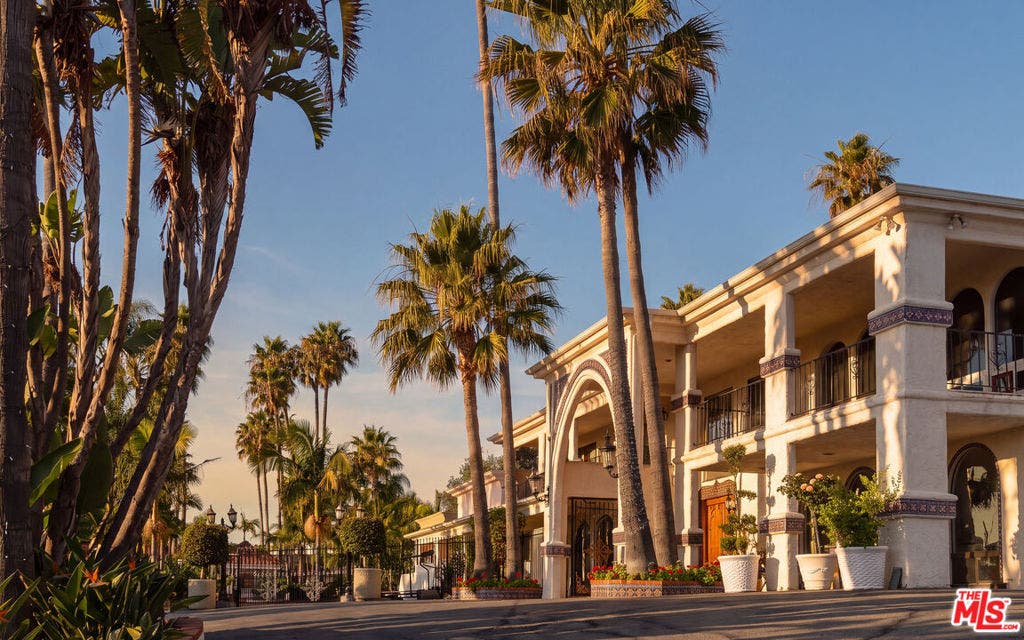 29081 Pacific Coast Highway, Malibu, CA 90265 29081 Pacific Coast Highway, Malibu, CA 90265