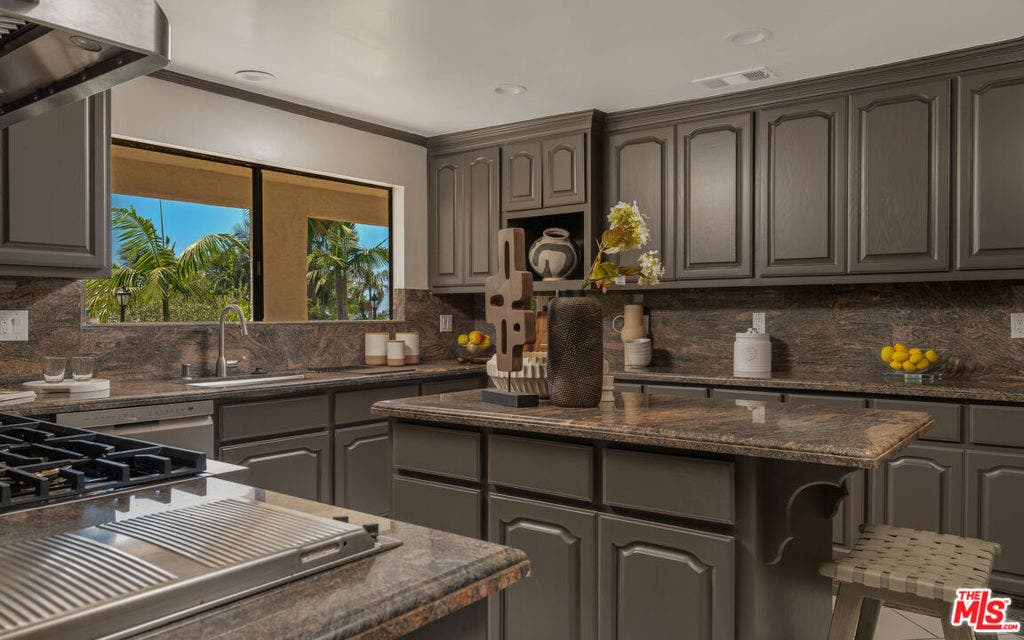 29081 Pacific Coast Highway, Malibu, CA 90265 29081 Pacific Coast Highway, Malibu, CA 90265