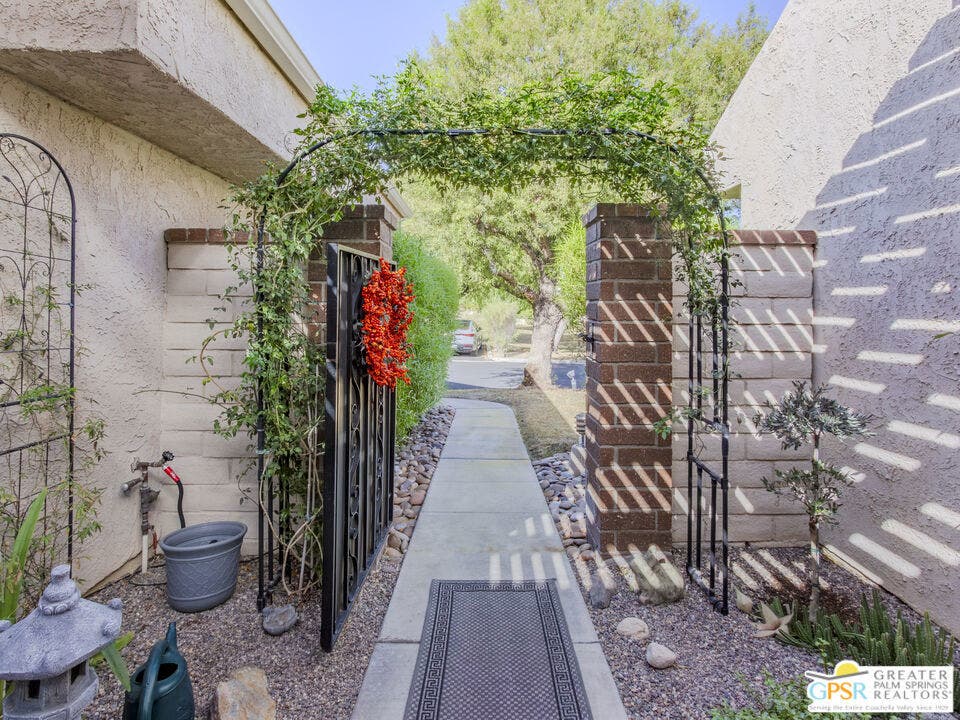68677 Calle Mancha, Cathedral City, CA 92234 68677 Calle Mancha, Cathedral City, CA 92234