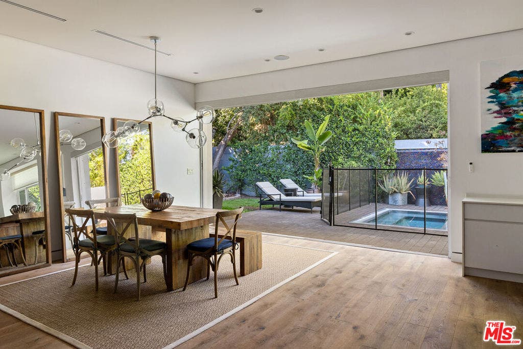13911 Milbank Street, Sherman Oaks, CA 91423 13911 Milbank Street, Sherman Oaks, CA 91423