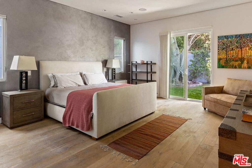 13911 Milbank Street, Sherman Oaks, CA 91423 13911 Milbank Street, Sherman Oaks, CA 91423