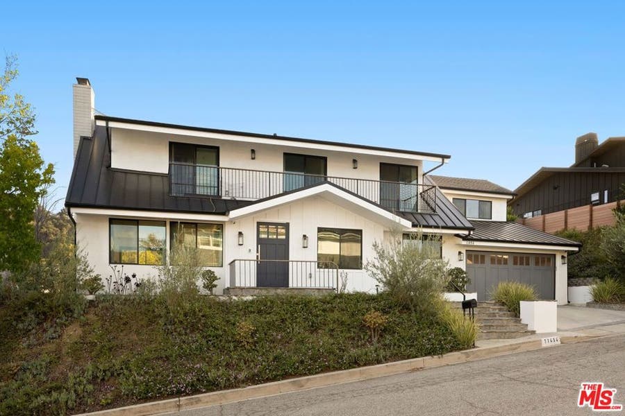 Property photo for 11454 Dona Evita Drive, Studio City, CA