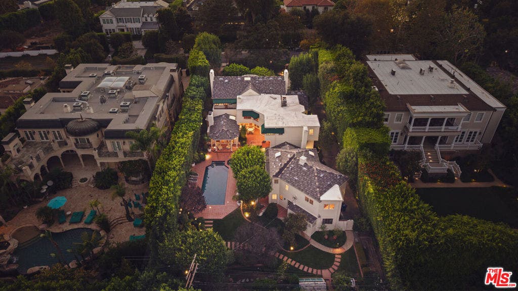524 N Rockingham Avenue, Los Angeles, CA 90049 524 N Rockingham Avenue, Los Angeles, CA 90049