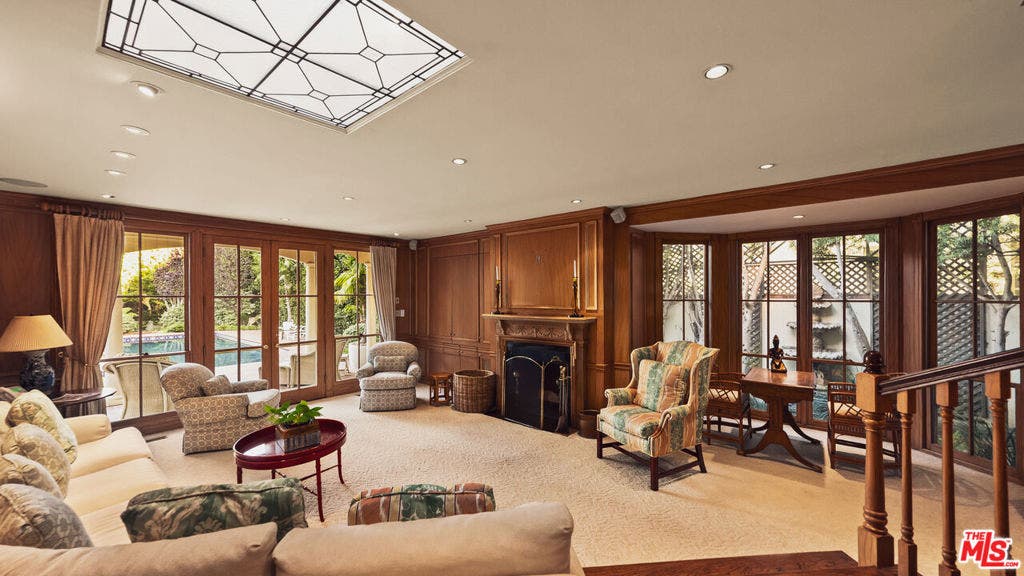 524 N Rockingham Avenue, Los Angeles, CA 90049 524 N Rockingham Avenue, Los Angeles, CA 90049