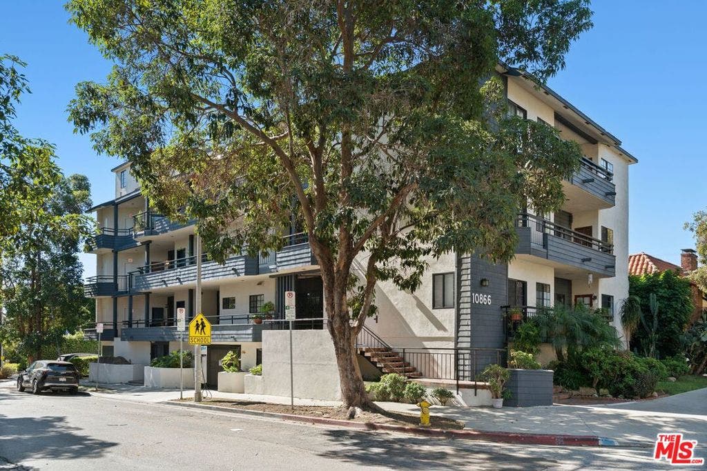 10866 Rose Avenue, #203, Los Angeles, CA 90034