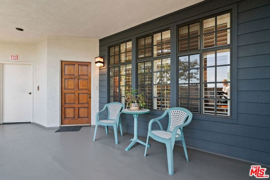 10866 Rose Avenue, #203, Los Angeles, CA 90034