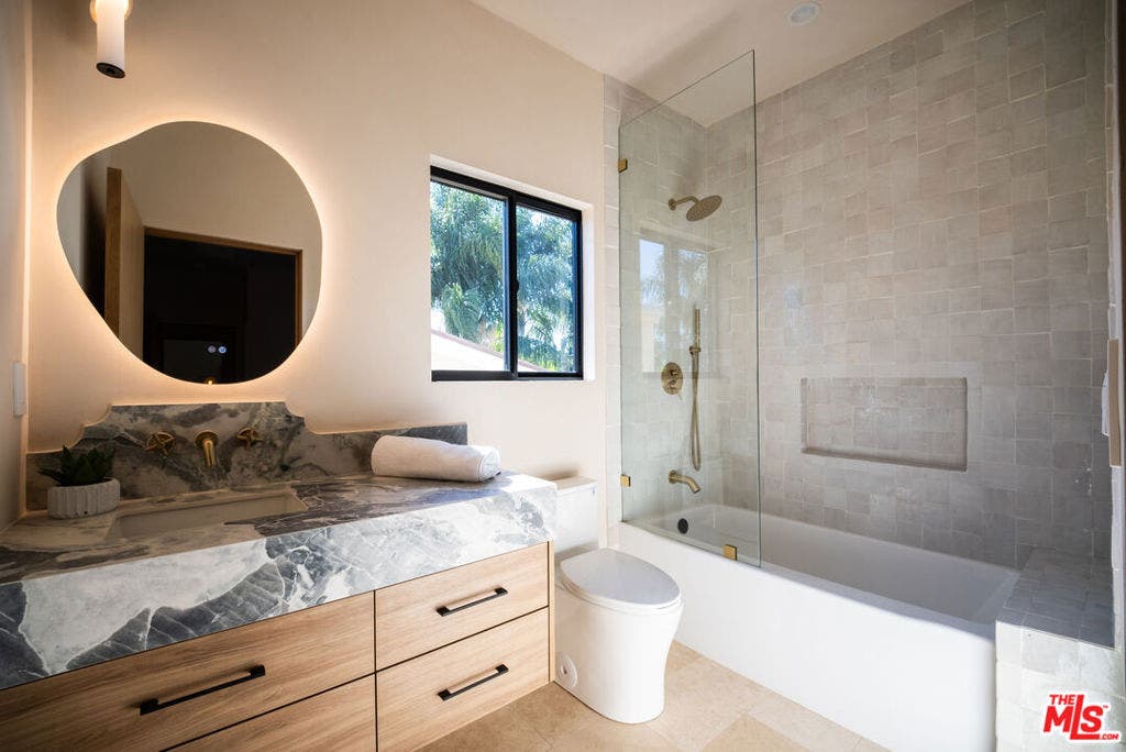 14807 Otsego Street, Sherman Oaks, CA 91403