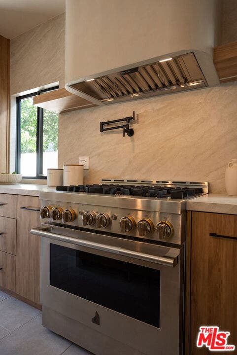 14807 Otsego Street, Sherman Oaks, CA 91403