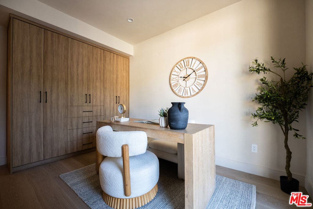 14807 Otsego Street, Sherman Oaks, CA 91403