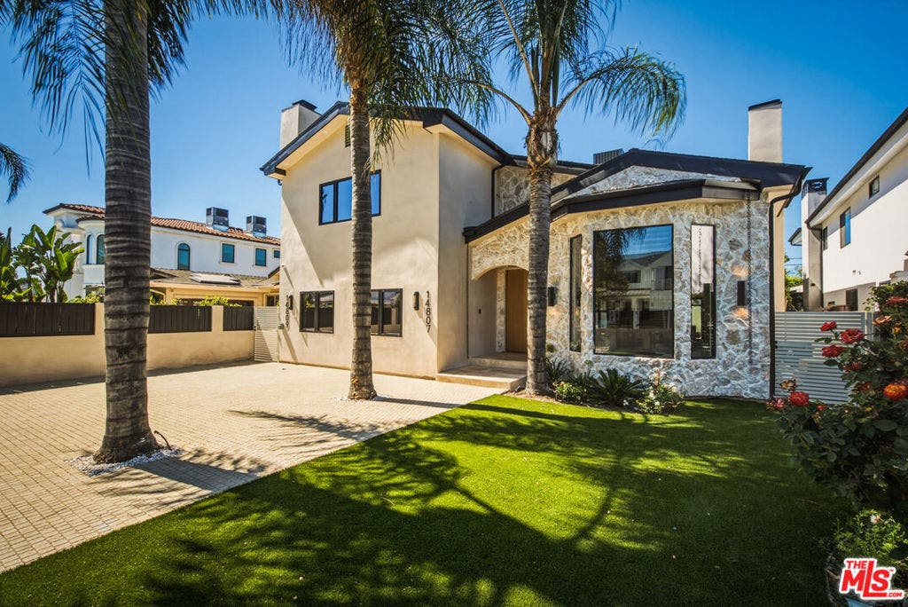 14807 Otsego Street, Sherman Oaks, CA 91403