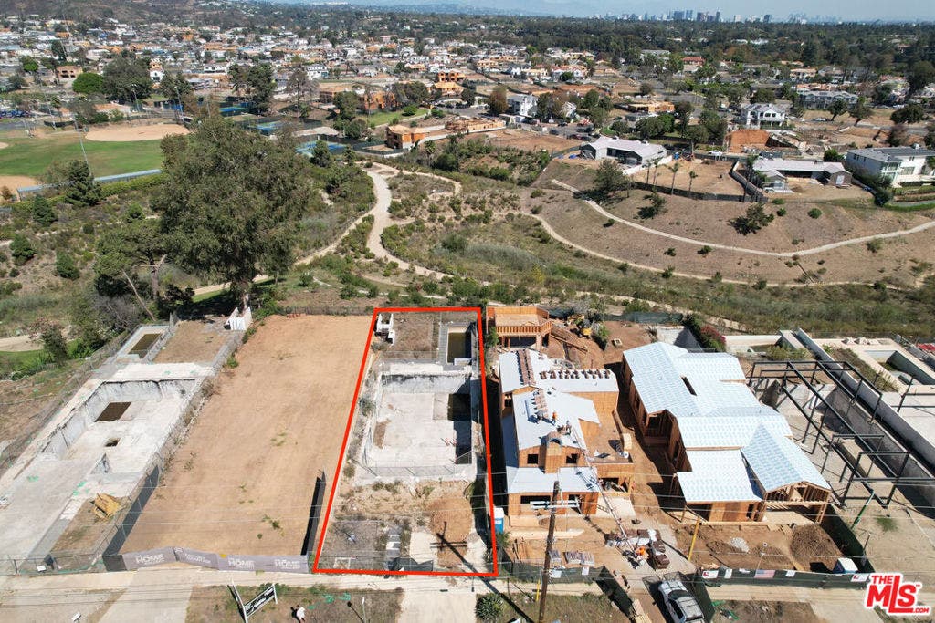 15305 De Pauw Street, Pacific Palisades, CA 90272 15305 De Pauw Street, Pacific Palisades, CA 90272