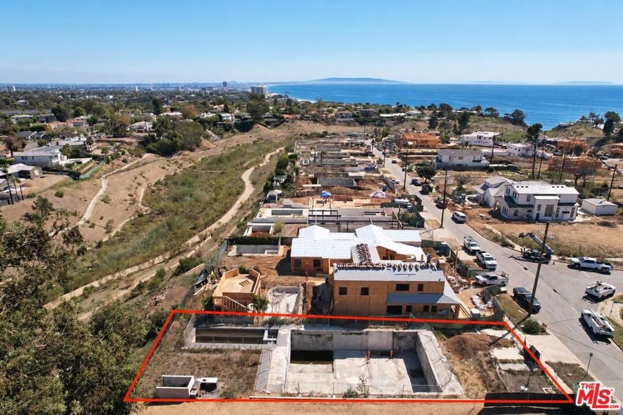 Property photo for 15305 De Pauw Street, Pacific Palisades, CA