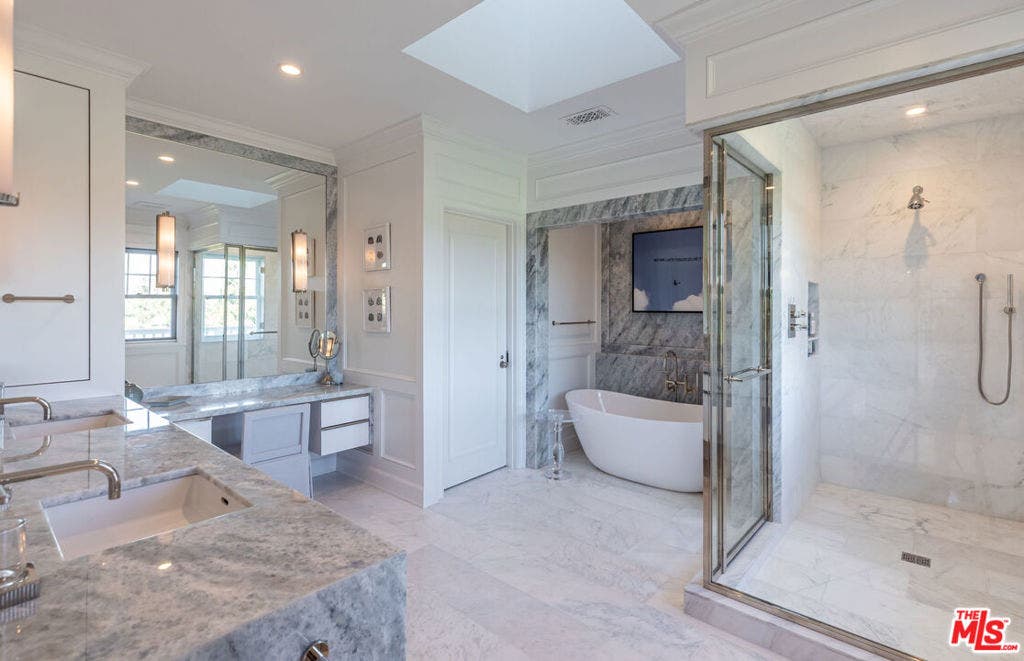 770 Napoli Drive, Pacific Palisades, CA 90272 770 Napoli Drive, Pacific Palisades, CA 90272