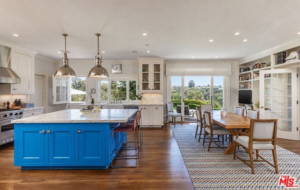 770 Napoli Drive, Pacific Palisades, CA 90272 770 Napoli Drive, Pacific Palisades, CA 90272
