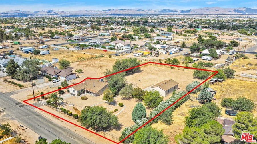 Property photo for 10609 8th Avenue, Hesperia, CA