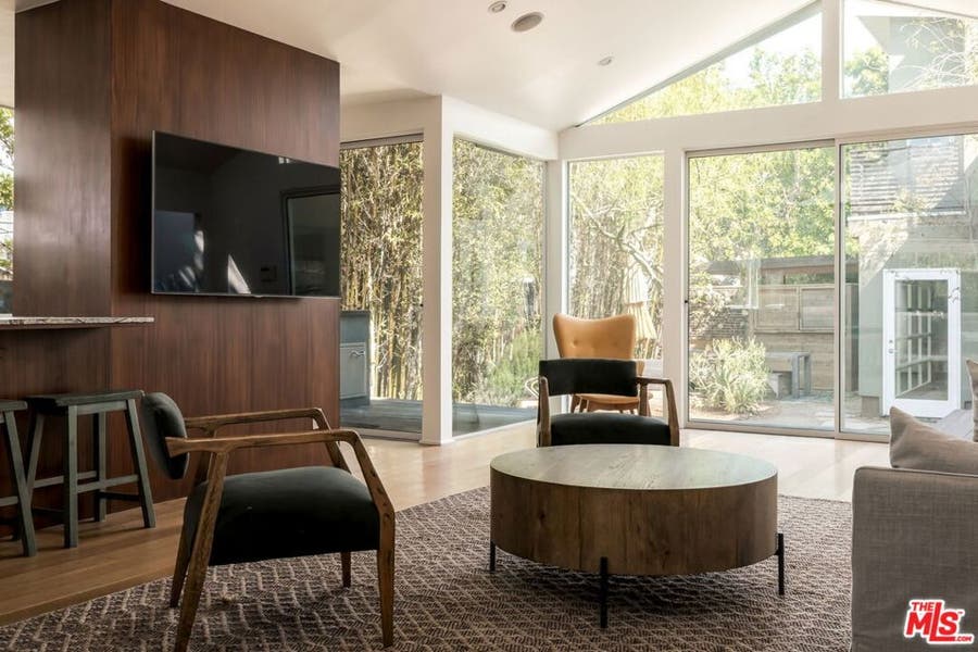 Property photo for 2500 Grandview Avenue, Venice, CA