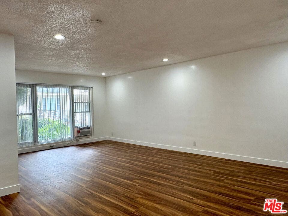 11670 W Sunset Boulevard, #109, Los Angeles, CA 90049