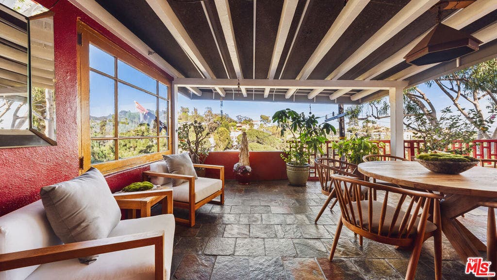 2882 Belden Drive, Los Angeles, CA 90068 2882 Belden Drive, Los Angeles, CA 90068