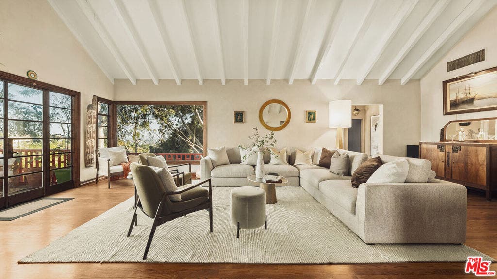 2882 Belden Drive, Los Angeles, CA 90068 2882 Belden Drive, Los Angeles, CA 90068
