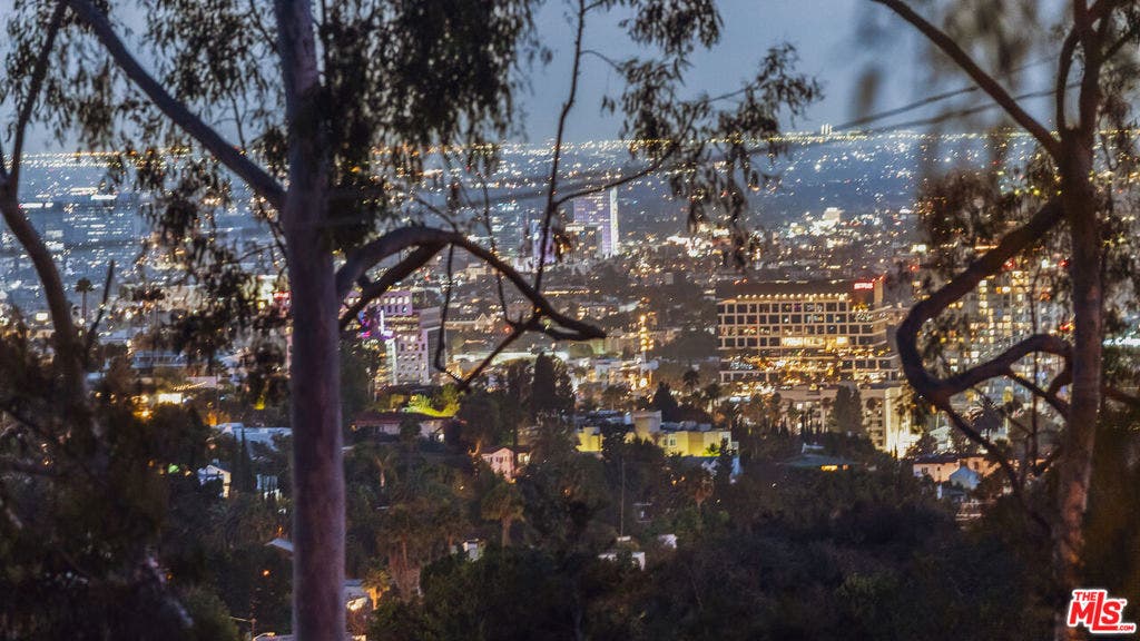 2882 Belden Drive, Los Angeles, CA 90068 2882 Belden Drive, Los Angeles, CA 90068