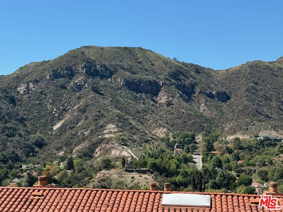 17290 Avenida De La Herradura, Pacific Palisades, CA 90272