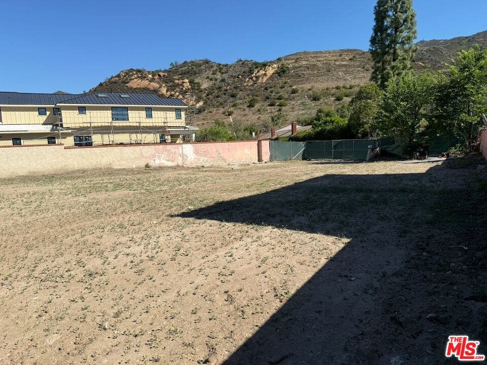 17290 Avenida De La Herradura, Pacific Palisades, CA 90272