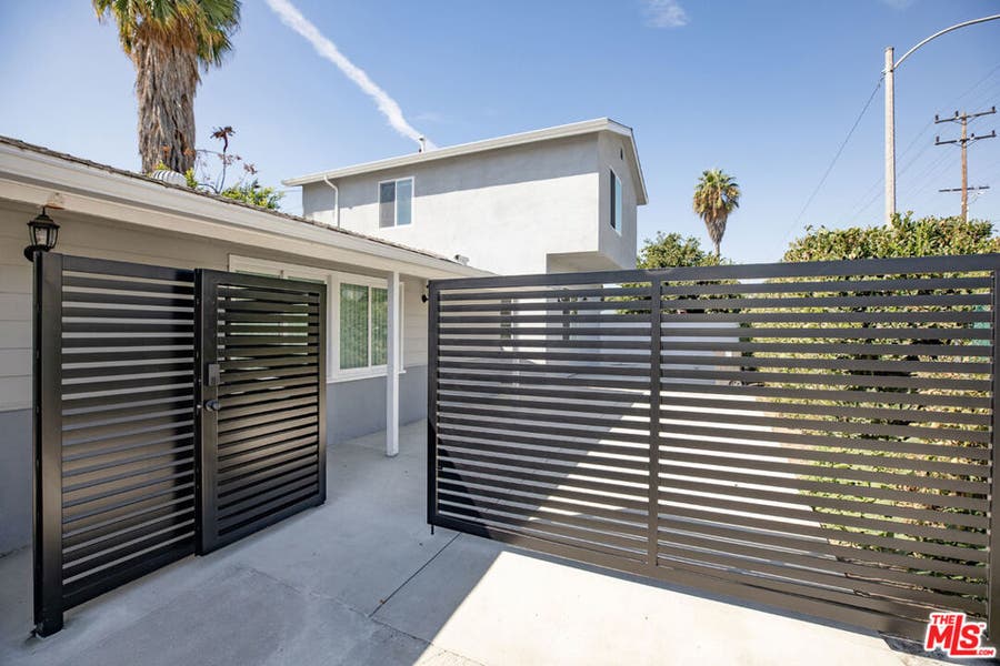 Property photo for 713 S Lake Street, Burbank, CA