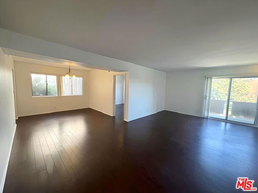 Property photo for 1541 N Laurel Avenue, #207, Los Angeles, CA