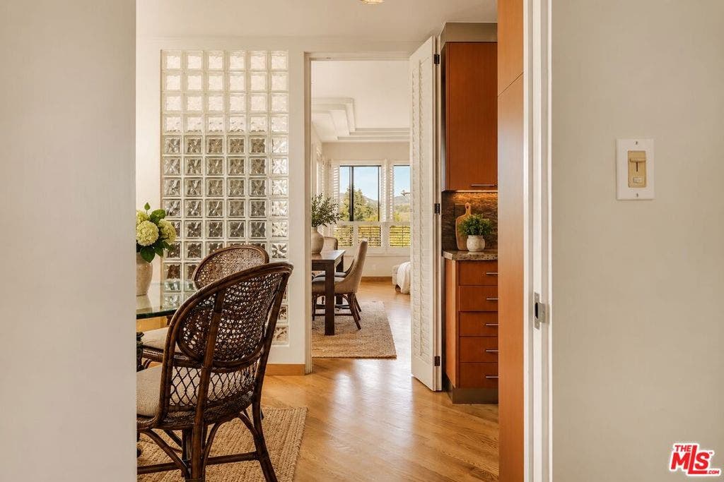 12115 San Vicente Boulevard, #415, Los Angeles, CA 90049 12115 San Vicente Boulevard, #415, Los Angeles, CA 90049