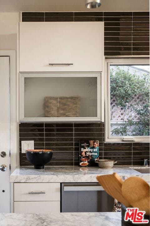 3758 Barry Avenue, Los Angeles, CA 90066