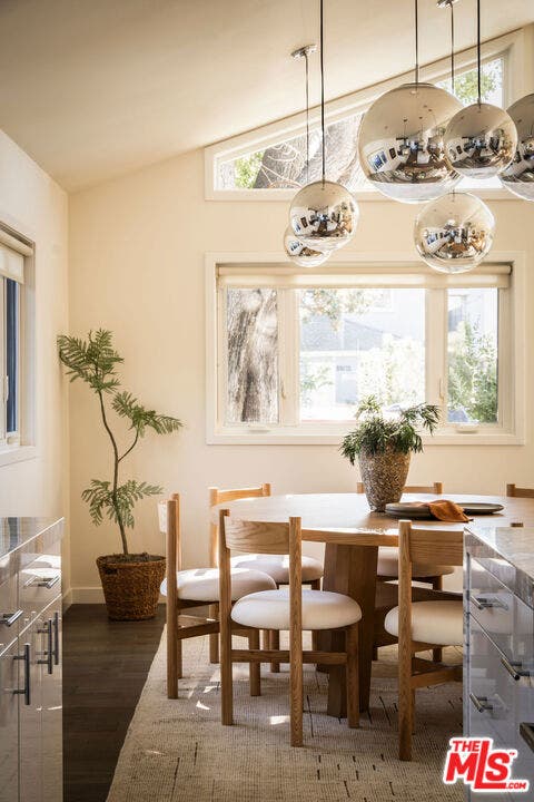 3758 Barry Avenue, Los Angeles, CA 90066