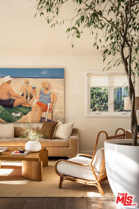 3758 Barry Avenue, Los Angeles, CA 90066