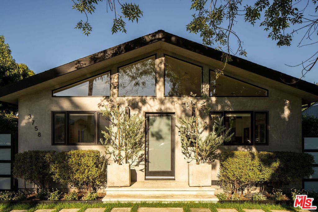 3758 Barry Avenue, Los Angeles, CA 90066