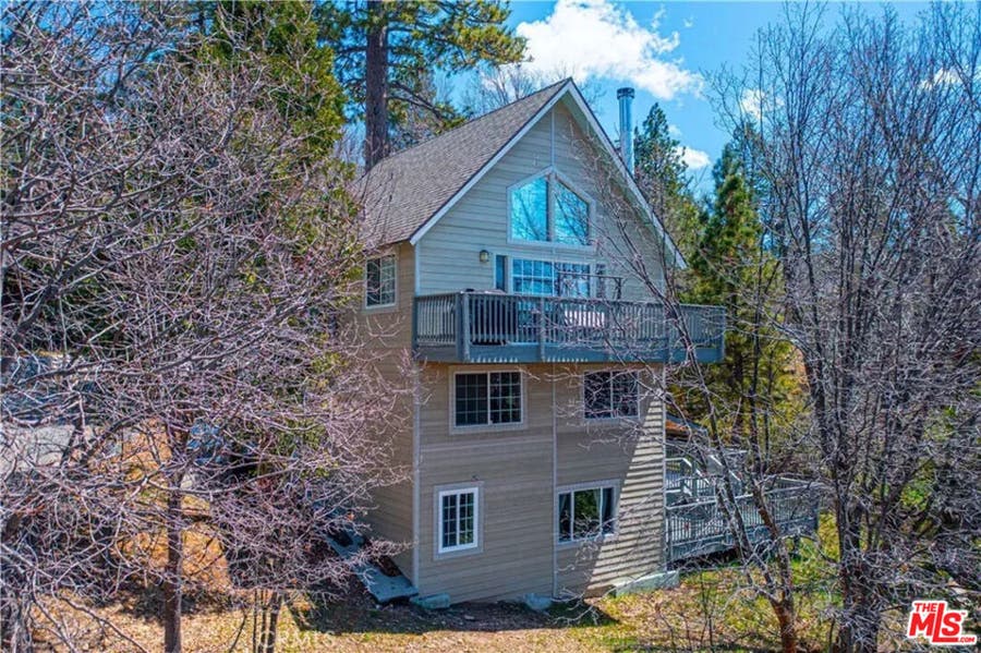 Property photo for 28665 Zion Drive, Lake Arrowhead, CA