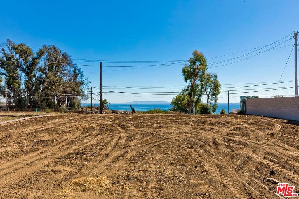 17056 Livorno Drive, Pacific Palisades, CA 90272